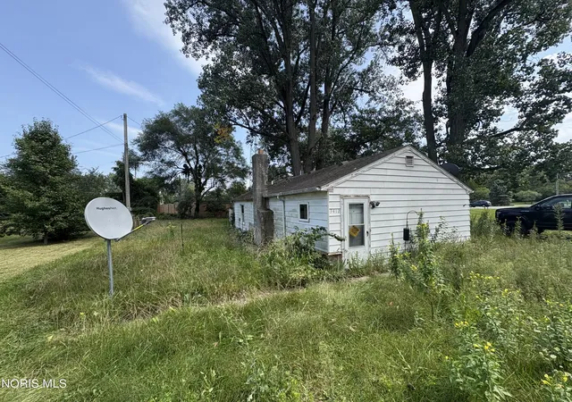 Photo 1 of Single family home for sale at 3412 King Rd, Toledo, OH 43617 | MLS# 10012371 | Listing updated on 2026-08-27