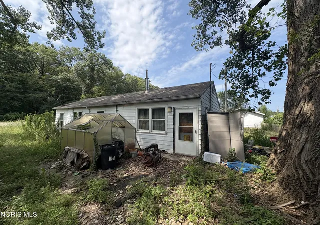 Photo 4 of Sale Pending at 3412 King Rd, Toledo, OH 43617 | MLS# 10012371 | Listing updated on 2026-09-16