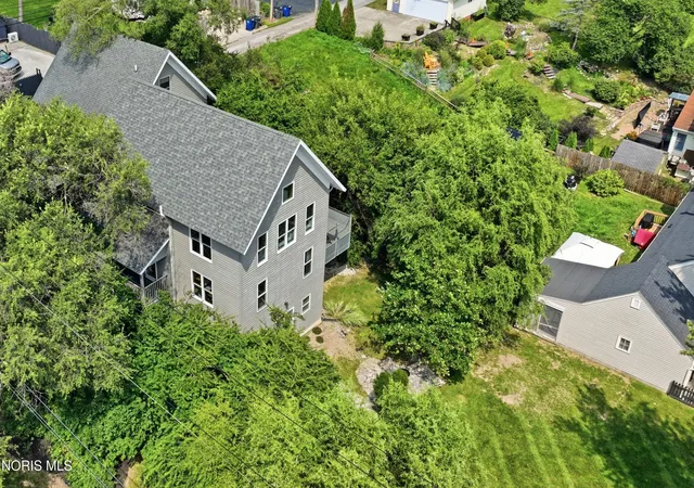 Photo 2 of Single family home for sale at 117 Mulberry St, Perrysburg, OH 43551 | MLS# 10012646 | Listing updated on 2026-09-04