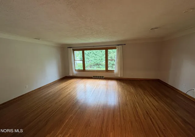 Single family home for sale at 5356 Nebraska Ave, Toledo, OH 43615 | MLS# 10012329 | Listing updated on 2026-09-02