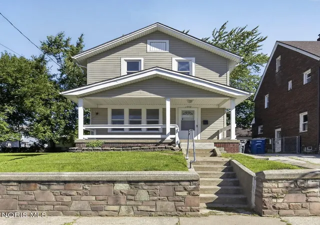 Photo 1 of Single family home for sale at 1742 Brussels St, Toledo, OH 43613 | MLS# 10012346 | Listing updated on 2026-09-12