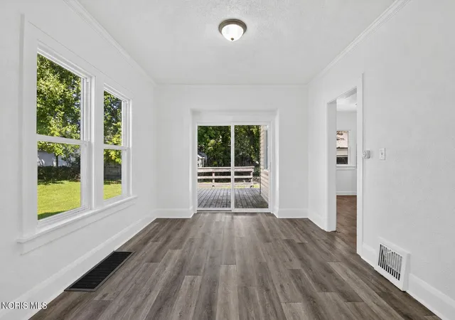 Photo 4 of Single family home for sale at 1742 Brussels St, Toledo, OH 43613 | MLS# 10012346 | Listing updated on 2026-09-12