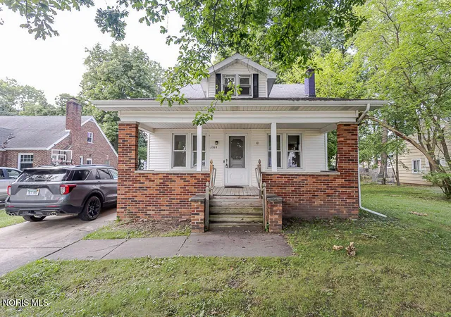 1st image of 2924 Copland Blvd, Toledo, OH 43614 | MLS# 10012338