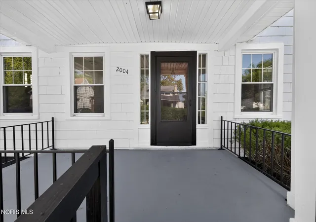 4th image of 2004 Calumet Ave, Toledo, OH 43607 | MLS# 10012339