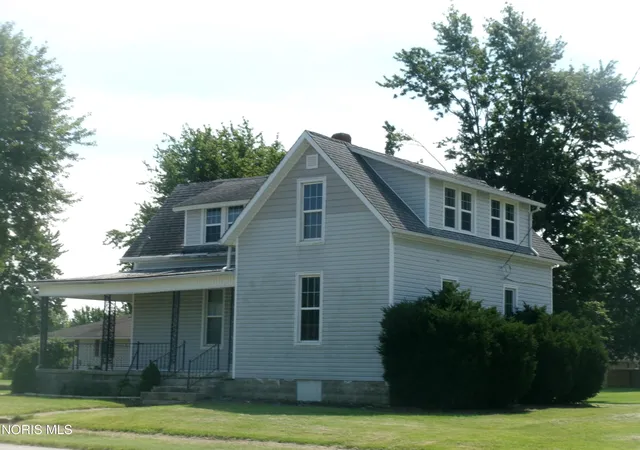 Photo 3 of Single family home for sale at 203 E Fifth St, Ottoville, OH 45876 | MLS# 10012392 | Listing updated on 2026-08-28
