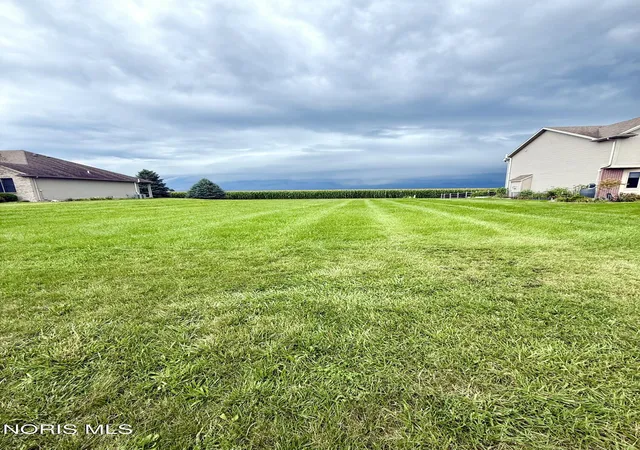 1st image of 1096 Westridge Dr, Waterville, OH 43566 | MLS# 10012350