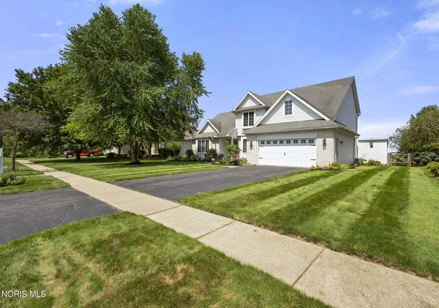 Photo 1 of Single family home for sale at 1492 Eastridge Dr, Waterville, OH 43566 | MLS# 10012363 | Listing updated on 2026-09-09
