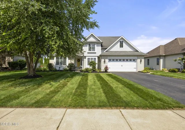 Photo 2 of Single family home for sale at 1492 Eastridge Dr, Waterville, OH 43566 | MLS# 10012363 | Listing updated on 2026-09-09