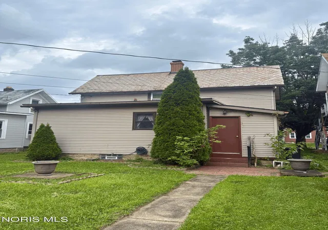 Photo 3 of Single family home for sale at 513 Woodlawn Ave, Bucyrus, OH 44820 | MLS# 10012352 | Listing updated on 2026-09-03