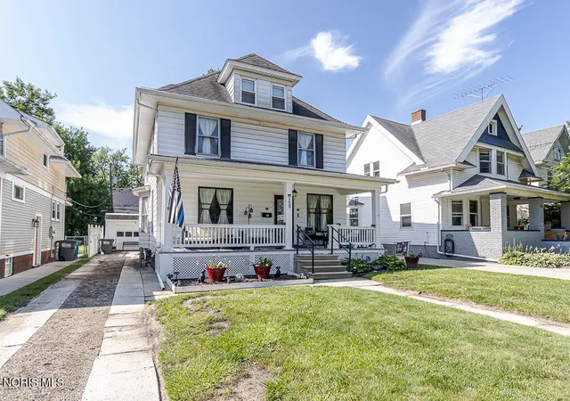 Photo 2 of Single family home for sale at 159 Princeton Dr, Toledo, OH 43614 | MLS# 10012357 | Listing updated on 2026-09-18