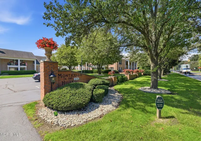 Photo 21 of Sale Pending at 4243 W Bancroft St #Apt 101w, Toledo, OH 43615 | MLS# 10012657 | Listing updated on 2026-09-03