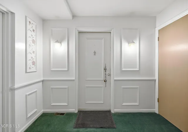Photo 2 of Sale Pending at 4243 W Bancroft St #Apt 101w, Toledo, OH 43615 | MLS# 10012657 | Listing updated on 2026-09-03