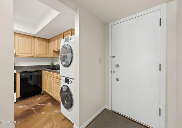 Photo 4 of Sale Pending at 4243 W Bancroft St #Apt 101w, Toledo, OH 43615 | MLS# 10012657 | Listing updated on 2026-09-03