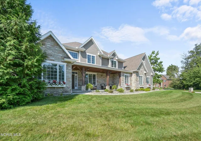 Photo 3 of Single family home for sale at 5965 Snowlight Ct, Sylvania, OH 43560 | MLS# 10012366 | Listing updated on 2026-10-27
