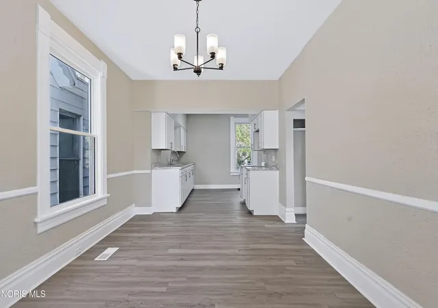 Photo 3 of Single family home for sale at 4106 Peak Ave, Toledo, OH 43612 | MLS# 10012397 | Listing updated on 2026-09-21