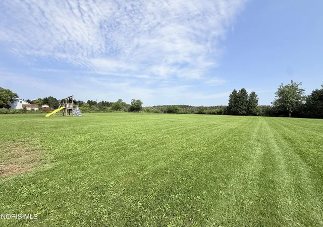 Photo 3 of Multi family home for sale at 29432 Millbury Rd, Millbury, OH 43447 | MLS# 10012379 | Listing updated on 2026-08-31