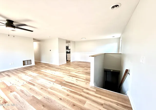 Photo 2 of Condo for sale at 160 Quail Rd #18, Perrysburg, OH 43551 | MLS# 10012413 | Listing updated on 2026-09-07