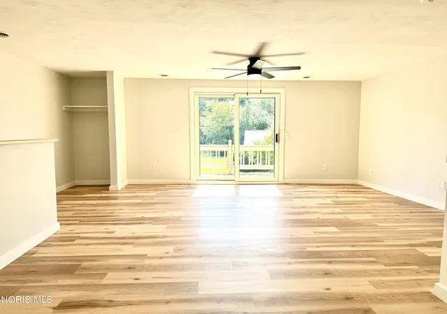 Photo 3 of Condo for sale at 160 Quail Rd #18, Perrysburg, OH 43551 | MLS# 10012413 | Listing updated on 2026-09-07