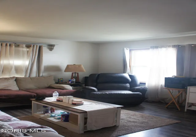 Photo 2 of Single family home for sale at 330 W Lytle St, Fostoria, OH 44830 | MLS# 10012391 | Listing updated on 2026-09-01