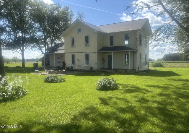 Photo 1 of Sale Pending at 11317 Roachton Rd, Perrysburg, OH 43551 | MLS# 10012409 | Listing updated on 2026-08-31