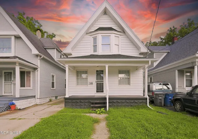 Photo 1 of Single family home for sale at 1129 Mason St, Toledo, OH 43605 | MLS# 10012411 | Listing updated on 2026-08-25