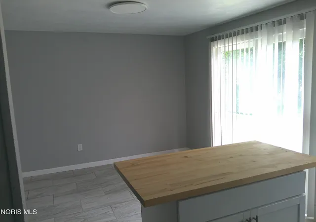Photo 3 of Single family home for sale at 4415 Cape Ln, Toledo, OH 43615 | MLS# 10012414 | Listing updated on 2026-08-28