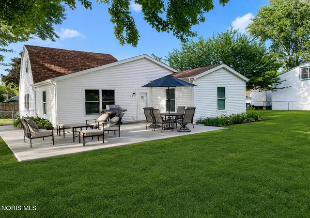 Photo 2 of Single family home for sale at 1922 Christian Ave, Toledo, OH 43613 | MLS# 10012478 | Listing updated on 2026-08-31