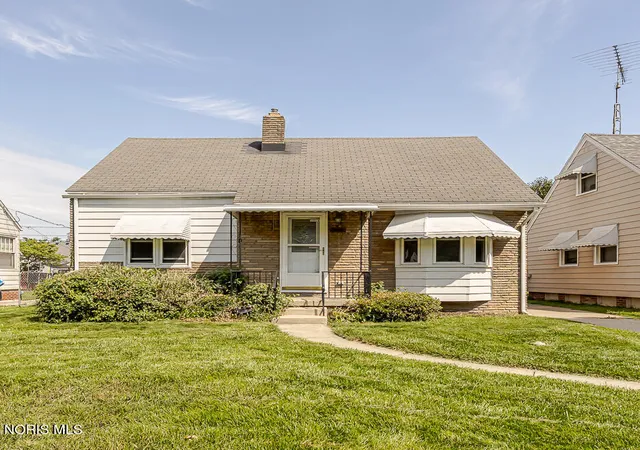 Photo 1 of Sale Pending at 3108 Ravenwood Blvd, Toledo, OH 43614 | MLS# 10012451 | Listing updated on 2026-09-09