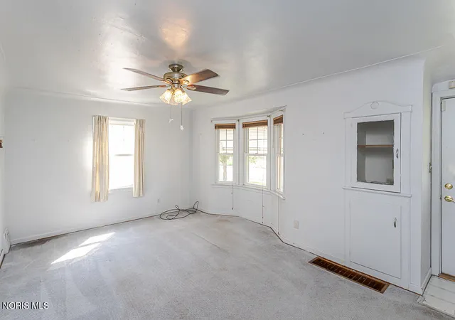 Photo 4 of Sale Pending at 3108 Ravenwood Blvd, Toledo, OH 43614 | MLS# 10012451 | Listing updated on 2026-09-09