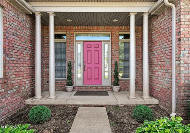 Photo 2 of Single family home for sale at 9347 Teresa Trl, Sylvania, OH 43560 | MLS# 10012707 | Listing updated on 2026-09-14