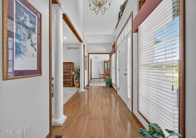Photo 4 of Single family home for sale at 9347 Teresa Trl, Sylvania, OH 43560 | MLS# 10012707 | Listing updated on 2026-09-14