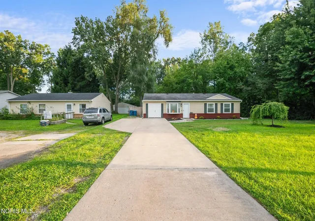 Photo 2 of Single family home for sale at 6621 Hill Ave, Toledo, OH 43615 | MLS# 10012453 | Listing updated on 2026-09-06