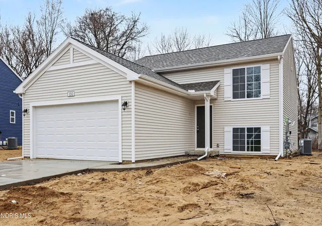 Photo 1 of Single family home for sale at 315 Cherrytree Ln, Delta, OH 43515 | MLS# 10012433 | Listing updated on 2026-09-04