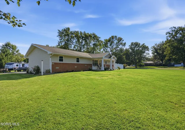 Photo 2 of Single family home for sale at 7730 Wildwood Rd, Findlay, OH 45840 | MLS# 10012607 | Listing updated on 2026-09-03