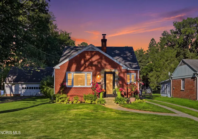 Photo 1 of Single family home for sale at 4203 Willis Blvd, Toledo, OH 43623 | MLS# 10012664 | Listing updated on 2026-09-04