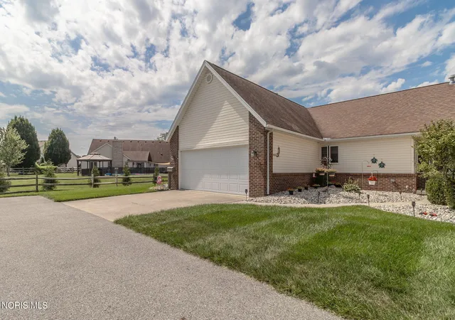 Photo 2 of Condo for sale at 4322 Townhouse Dr # C, Oregon, OH 43616 | MLS# 10012638 | Listing updated on 2026-09-05