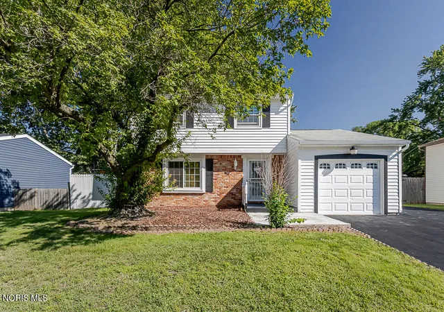 Photo 2 of Single family home for sale at 5950 E Pembridge Dr, Toledo, OH 43615 | MLS# 10012483 | Listing updated on 2026-09-09