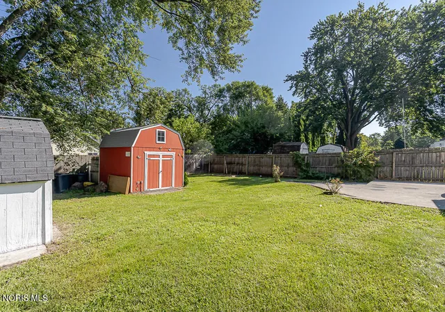 Photo 34 of Single family home for sale at 5950 E Pembridge Dr, Toledo, OH 43615 | MLS# 10012483 | Listing updated on 2026-09-09