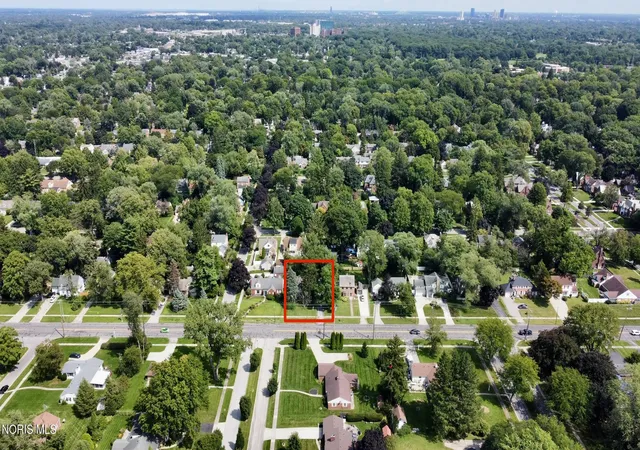 Photo 2 of Sale Pending at 2666 Secor Rd, Toledo, OH 43606 | MLS# 10012545 | Listing updated on 2026-09-05