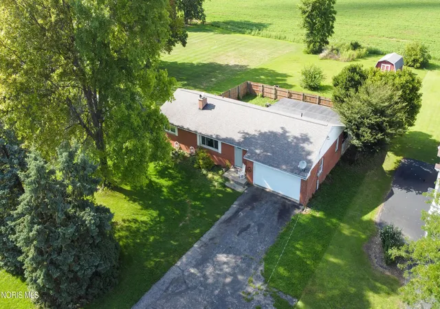 Photo 2 of Single family home for sale at 802 Somerlot Hoffman Rd, Marion, OH 43302 | MLS# 10012481 | Listing updated on 2026-09-09