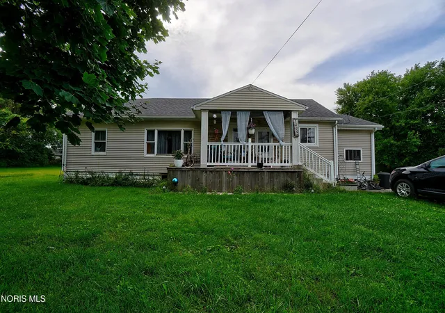 Photo 1 of Single family home for sale at 2000 Harrison St, Findlay, OH 45840 | MLS# 10012548 | Listing updated on 2026-08-28