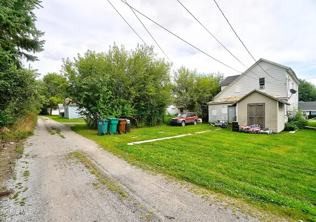 Photo 10 of Sale Pending at 130 Monroe Ave, Findlay, OH 45840 | MLS# 10012484 | Listing updated on 2026-09-04