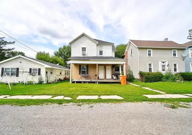 Photo 2 of Sale Pending at 130 Monroe Ave, Findlay, OH 45840 | MLS# 10012484 | Listing updated on 2026-09-04