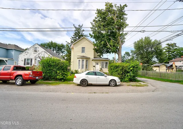 Photo 2 of Multi family home for sale at 118 Monroe Ave, Findlay, OH 45840 | MLS# 10012485 | Listing updated on 2026-08-26