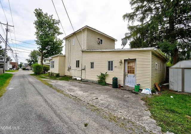 Photo 5 of House for sale at 118 Monroe Ave, Findlay, OH 45840 | MLS# 10012485 | Listing updated on 2026-08-26