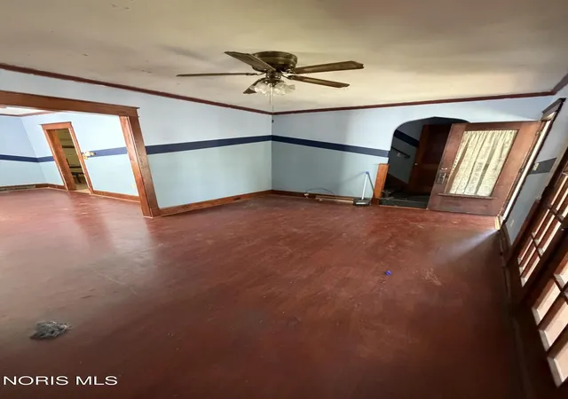 Photo 4 of Single family home for sale at 455 Howland Ave, Toledo, OH 43605 | MLS# 10012496 | Listing updated on 2026-10-09