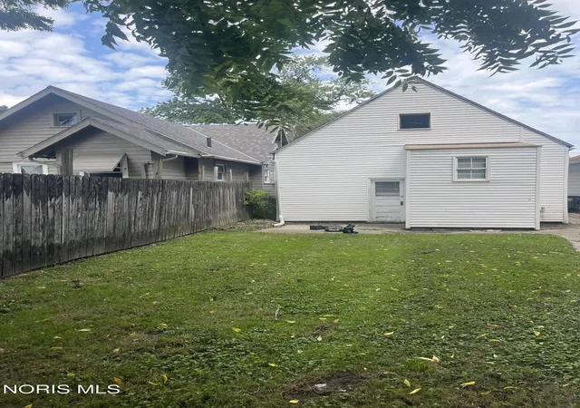 Photo 2 of Single family home for sale at 1755 Marne Ave, Toledo, OH 43613 | MLS# 10012498 | Listing updated on 2026-09-15