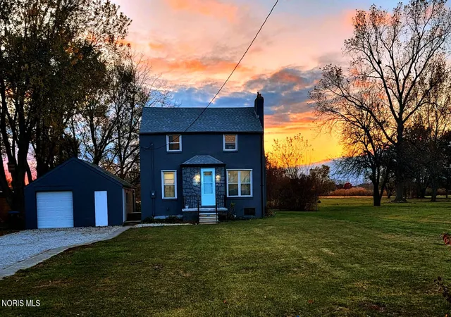 Photo 2 of Single family home for sale at 1450 S Lallendorf Rd, Oregon, OH 43616 | MLS# 10012516 | Listing updated on 2026-09-04