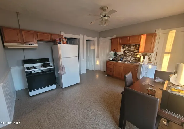 Photo 2 of Sale Pending at 1808 N Erie St, Toledo, OH 43611 | MLS# 10012526 | Listing updated on 2026-09-10