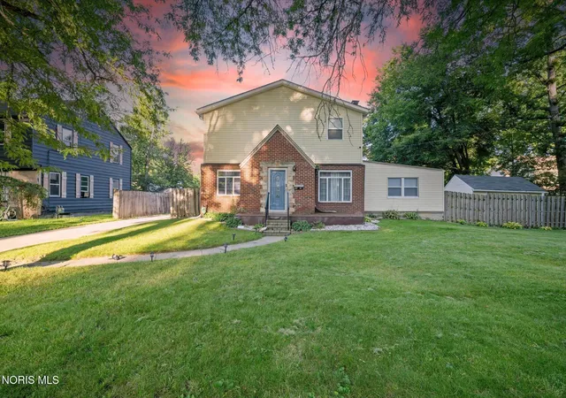 Single family home for sale at 3520 Woodbine Dr, Toledo, OH 43614 | MLS# 10012511 | Listing updated on 2026-09-03